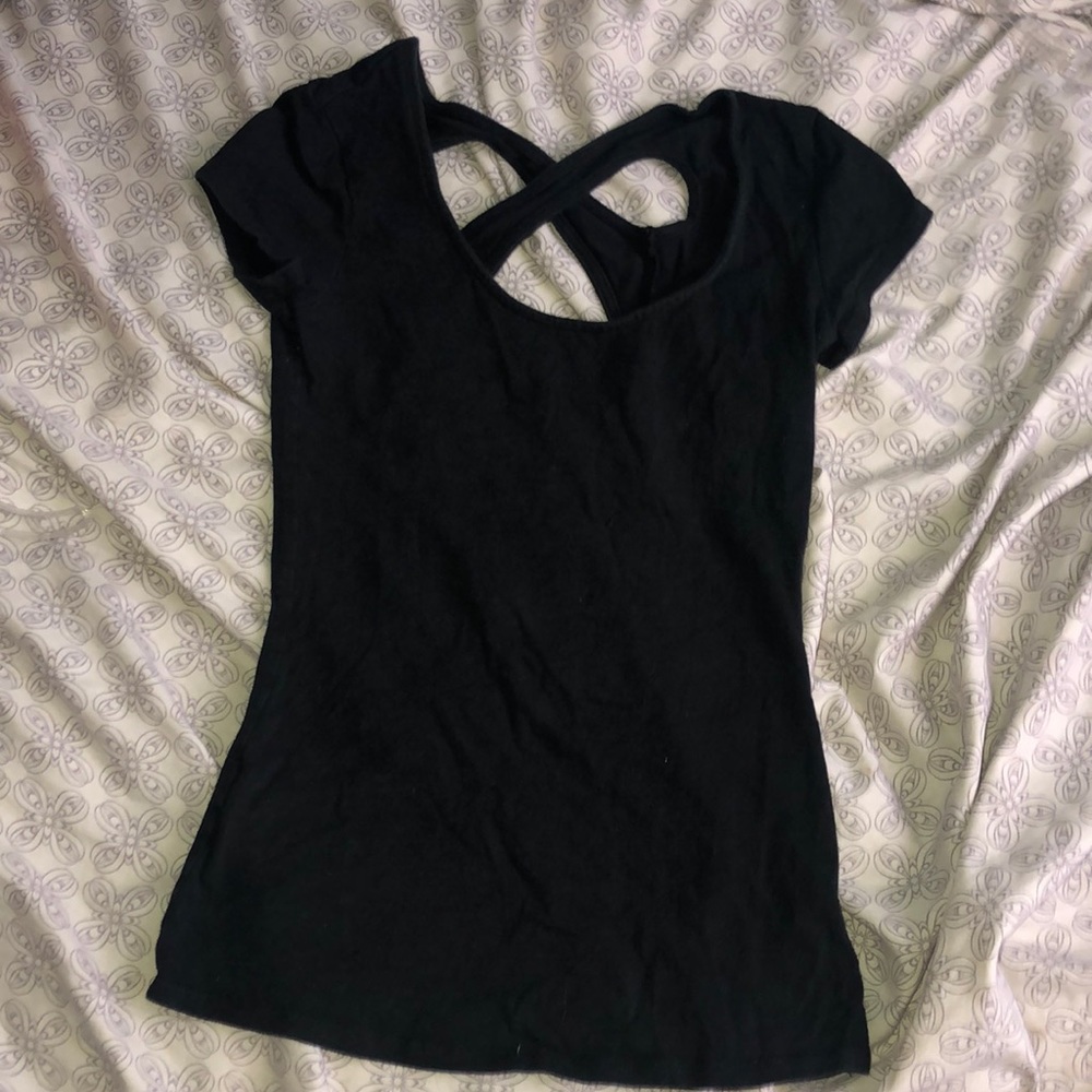 Black strappy women’s tee